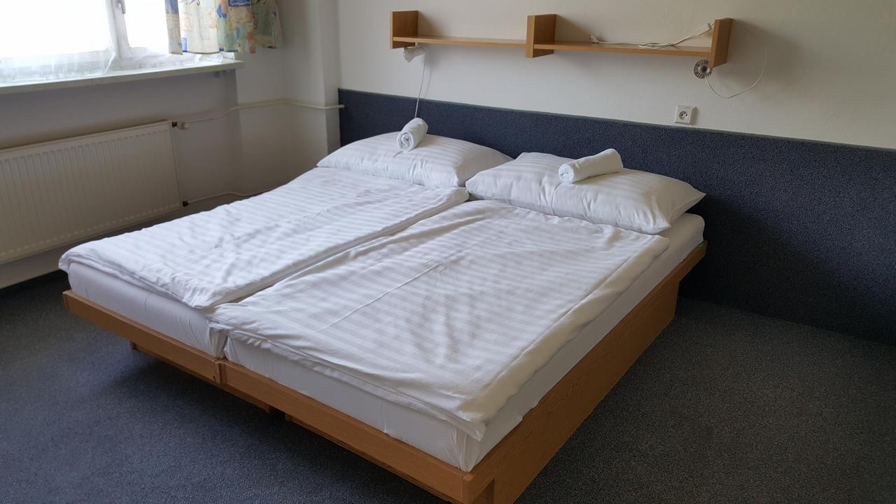 Hotel Baník Nitrianske Rudno Quarto foto